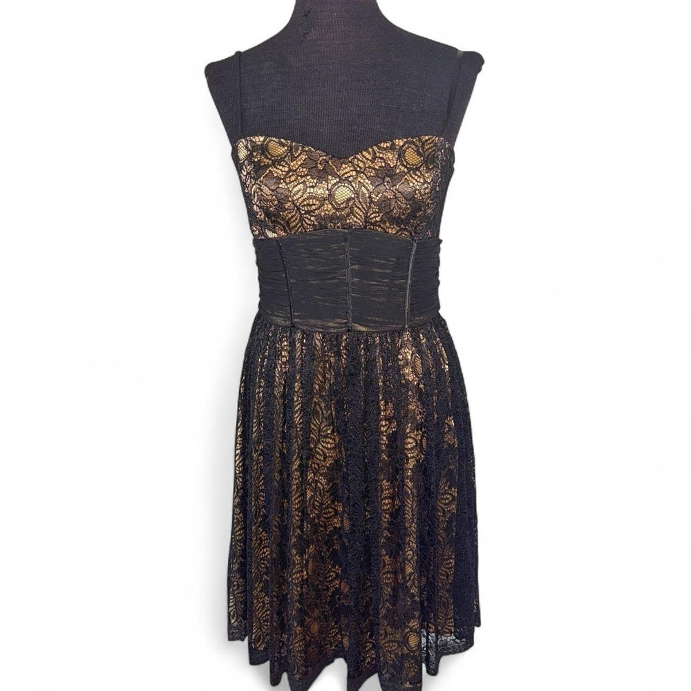 Aidan Mattox Black Lace Sheer Lined strapless Cocktail Mini dress Size 4